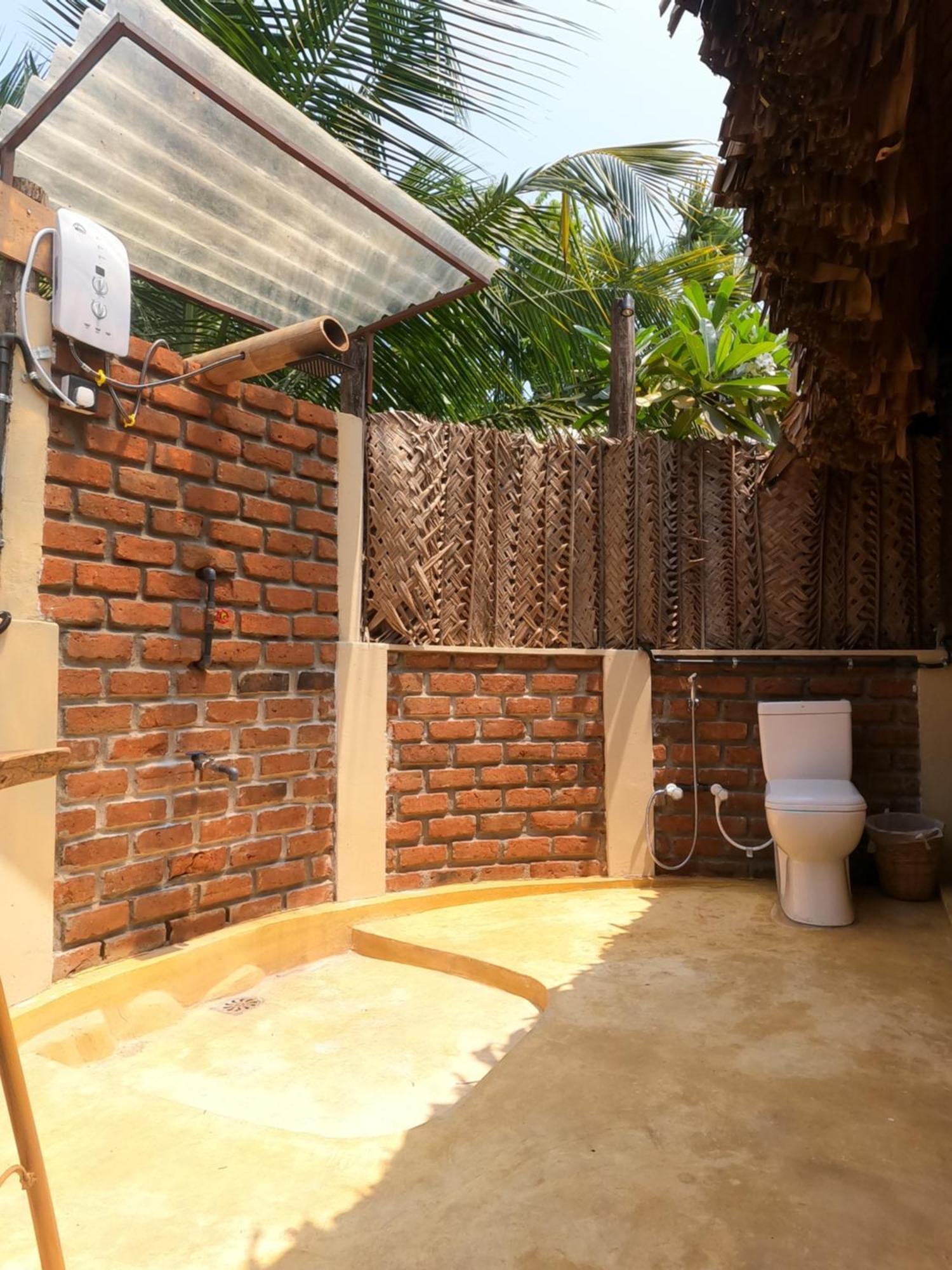 Monsoon Eco Resort - Whisky Point Arugambay Pottuvil Ruang foto
